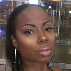 Meet your Posher, Devonne